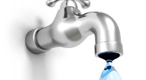 Fuites d’eau après compteur : quelle facturation en cas d’installation non conforme ou de négligence ?